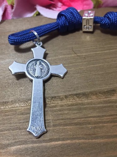Rosenkranz - langlebiger katholischer Rosenkranz / St. Benedikt Kruzifix - handgefertigt - Bild 3 von 6