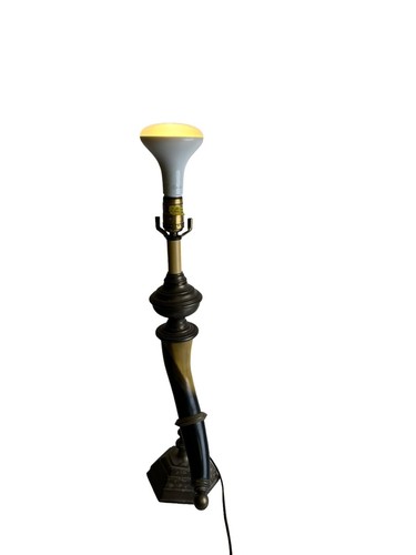 1977 Chapman Horn Table Lamp, Powder Horn Mid Century, Hollywood Regency Lamp - Picture 14 of 17