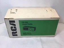 Vintage RCA FM-AM Clock Radio RWS441 With Box