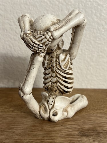 Skeleton In Yoga Position Halloween White Ceramic Skeleton Statue Figurine - 第 9/21 張圖片