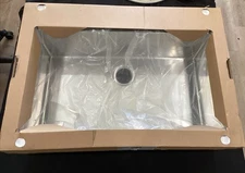 Franke  Kitchen Sink 33-7/16” x 22-7/16” x 9” BXX210-8009E