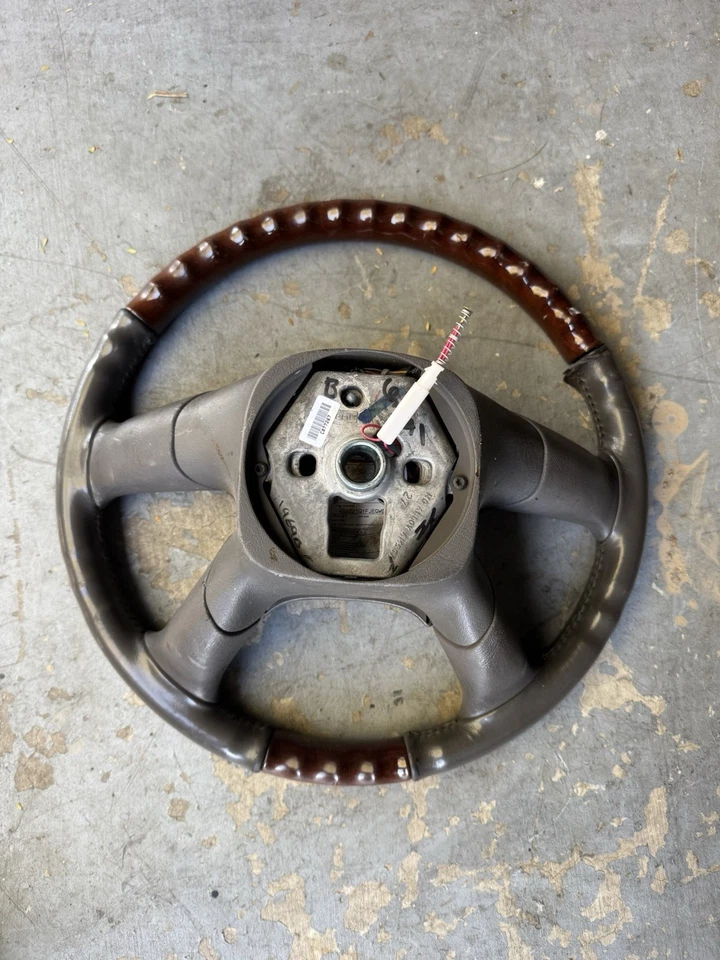 Cadillac Escalade Steering Wheel 03-06 - image 2 of 4