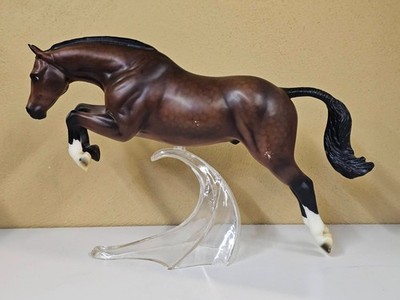 Breyer Enchanted Forest 2010 Bay Dappled House (stand Included) Some box rubs