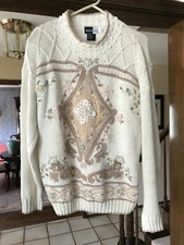 Vintage Beldoch Popper women's sweater Size S Ornate beaded floral petal pattern