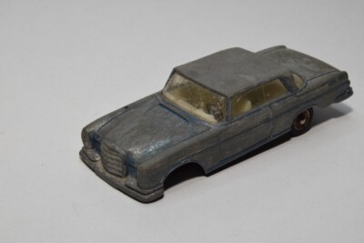 Dinky Toys Mercedes 300 SE - N° 533 - Miniature De Collection - Occasion