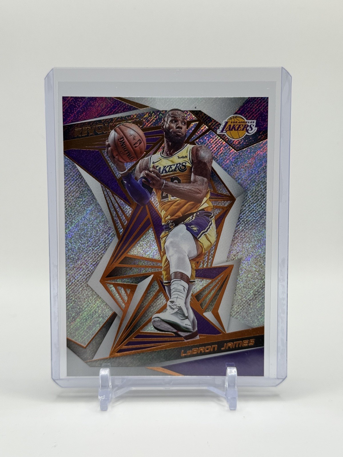 2019-20 Panini Revolution LeBron James #14