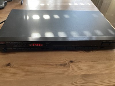 Luxman T-102L Digital Synthesized Stereo Tuner gebrauchter Zustand