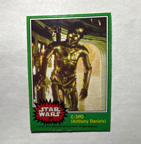 1977 Topps Star Wars #207 C-3PO (Anthony Daniels) — Raw