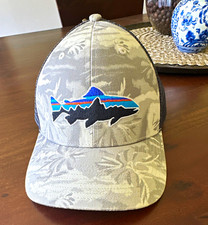 Patagonia Fitz Roy Fish Trucker Hat Gray Flor...