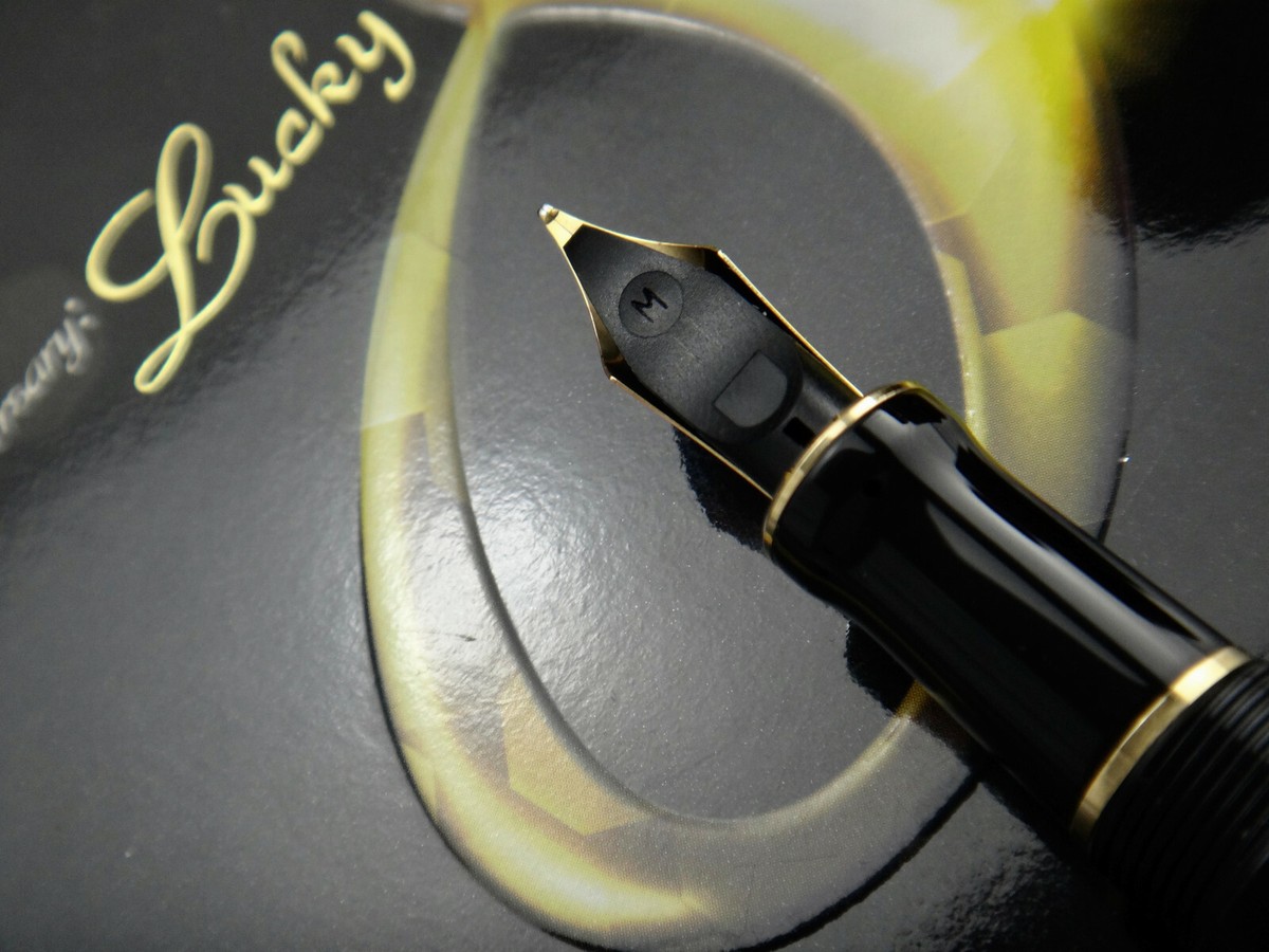 PARKER Duofold Black and Pearl 