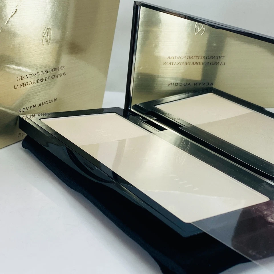 Kevyn Aucoin The Neo Setting Powder  - 21g/0.74 oz  HOLIDAY SALE - Image 3 of 4