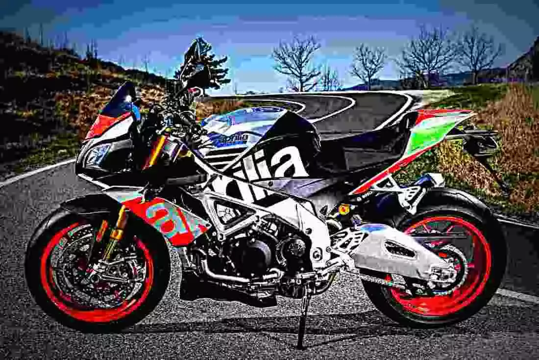 Aprilia cheap tuono 2017