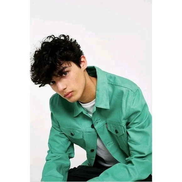 Cazadora Vaquera Levis Strauss. Importada de USA. RIGIDA.  - Imagen 3 de 4