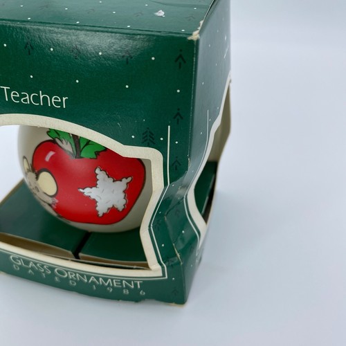 Vintage Hallmark Ornament for Teacher White Glass Ball with Apple Print 1986 NEW - Picture 2 of 4