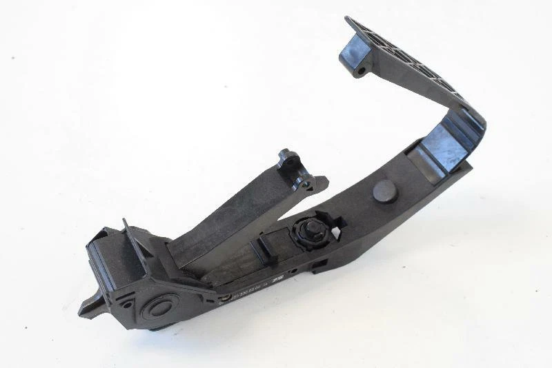 MERCEDES W221 S63 AMG 2008 LHD Accelerator Throttle Pedal 
