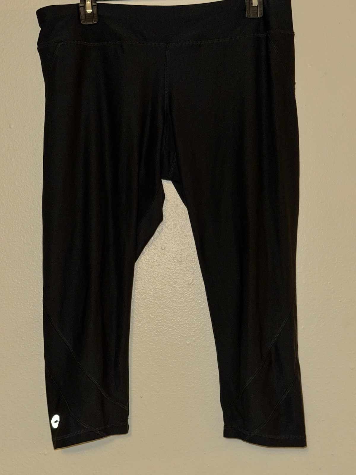 Avia Women’s Black Capri Stretch Activewear Leggings L