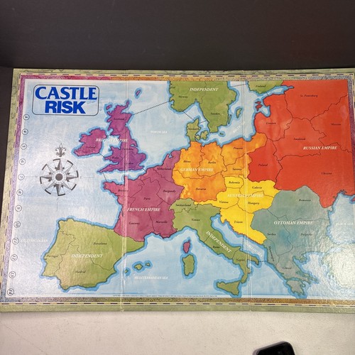 Vintage "Risk & Castle Risk" 1990 World European Conquest Board Game Complete - Picture 8 of 13