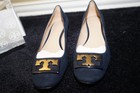 New Tory Burch Gigi Suede Pump Tory Navy Gold Logo Low Heel Shoes Womens 7.5 — photo 7
