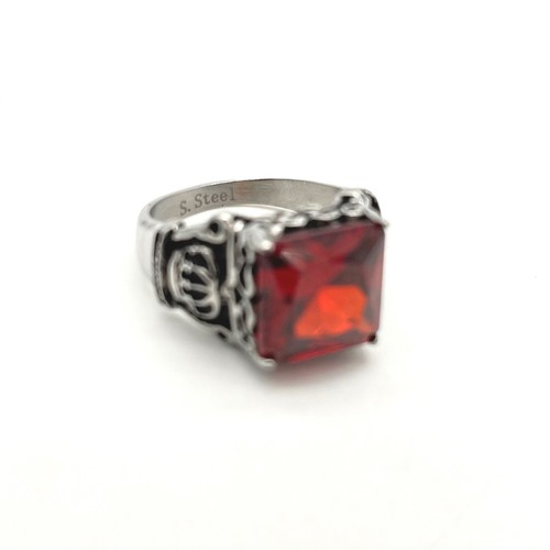 Stainless Steel Mens Ring with Large Red Square Stone, Crown Detail - Size 11 - Picture 3 of 7