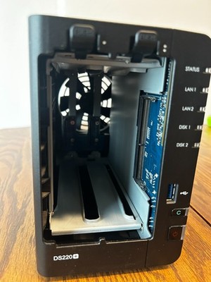 【美品】Synology DiskStation DS220+ NAS 2ベイ Refurbished DiskStation DS220+ | Synology Inc.