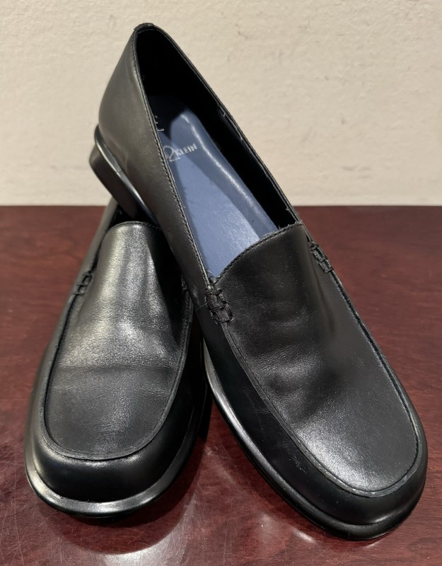 Women’s Anne Klein 2 Black Leather Loafer Shoes -Size 6.5M - NEW 