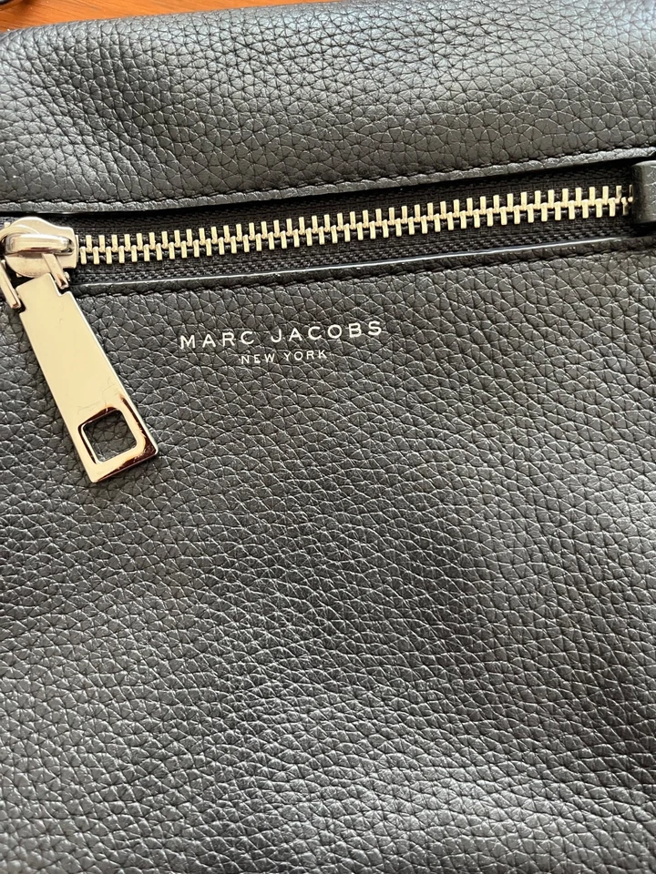 Sac SADDLE bag cuir grainé noir Marc Jacobs très bon état bandoulière tissu - Photo 2/4