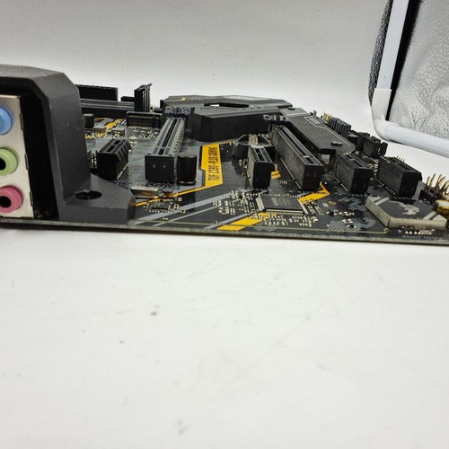 ASUS TUF Z390-PLUS Gaming Motherboard - Used, No I/O Shield, See Photos - Afbeelding 12 van 13