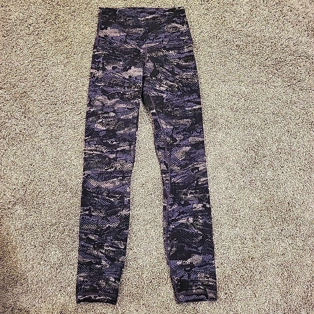 Picture 1 of 3