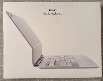 Apple iPad Air Magic Keyboard 11 in White Smart Folio US Eng A3339 10.9'' MDFV4LL