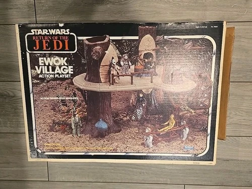 Vintage 1983 Kenner Star Wars EWOK VILLAGE Treehouse Playset COMPLETE With Boxs