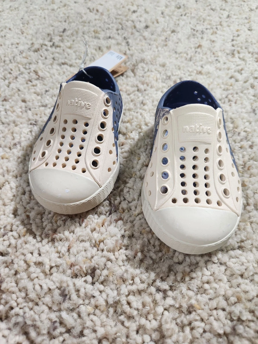 Chaussures Scintillantes Extremely Me - Taille 12 Enfant - Mesh élastique - Slip On - Neufes Sans étiquettes