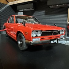 Ultra Rare Near Mint AUTOart 1/18 Skyline 2000 GT-R Red