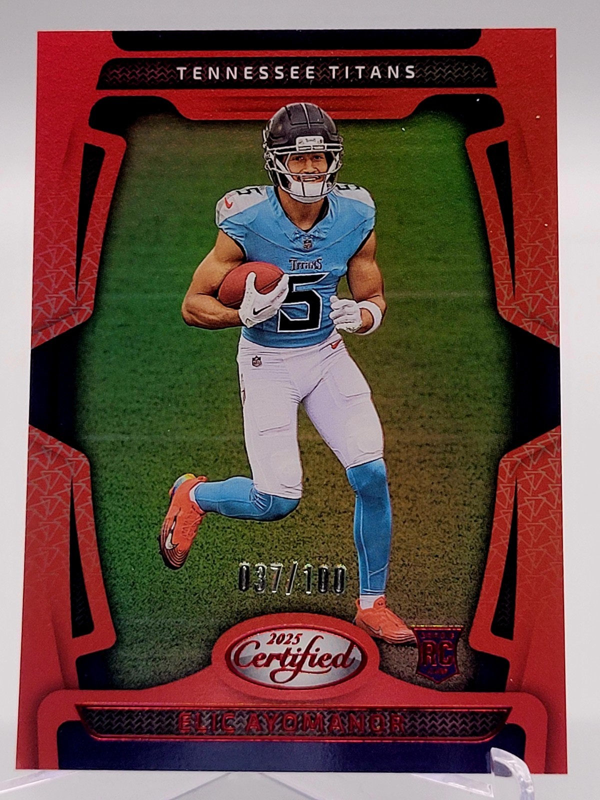 2025 CERTIFIED ELIC AYOMANOR MIRROR RED ROOKIE CARD /100 TITANS NFL 152 panini
