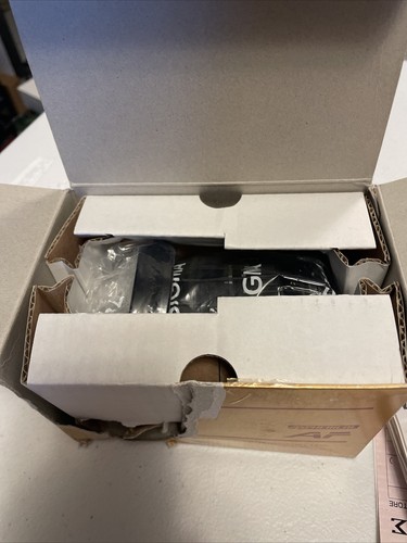 Sigma 28-200mm f/3.8-5.6 AF m mf zoom lens with box and manual - Picture 3 of 4