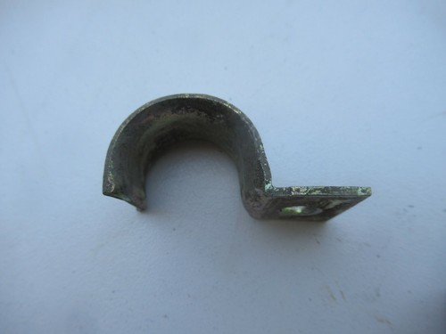 Porsche 911 A/C Condenser Hose Line Clamp