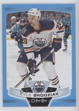 2019-20 O-Pee-Chee Blue Kyle Brodziak #424 e6j