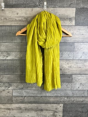 Accessoire Damen Schal limettengrün strukturiert Plissee Spaß flippig bunt Freizeit