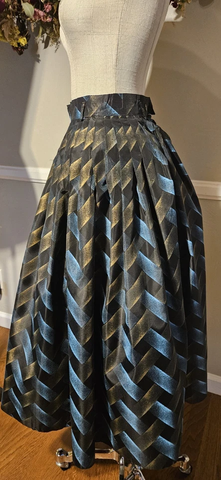 Vintage 1950s Pleated Geometric Skirt - Image 4 of 4