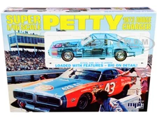 SKILL 3 MODEL KIT 1973 DODGE CHARGER RICHARD PETTY 1/16 SCALE BY MPC MPC938