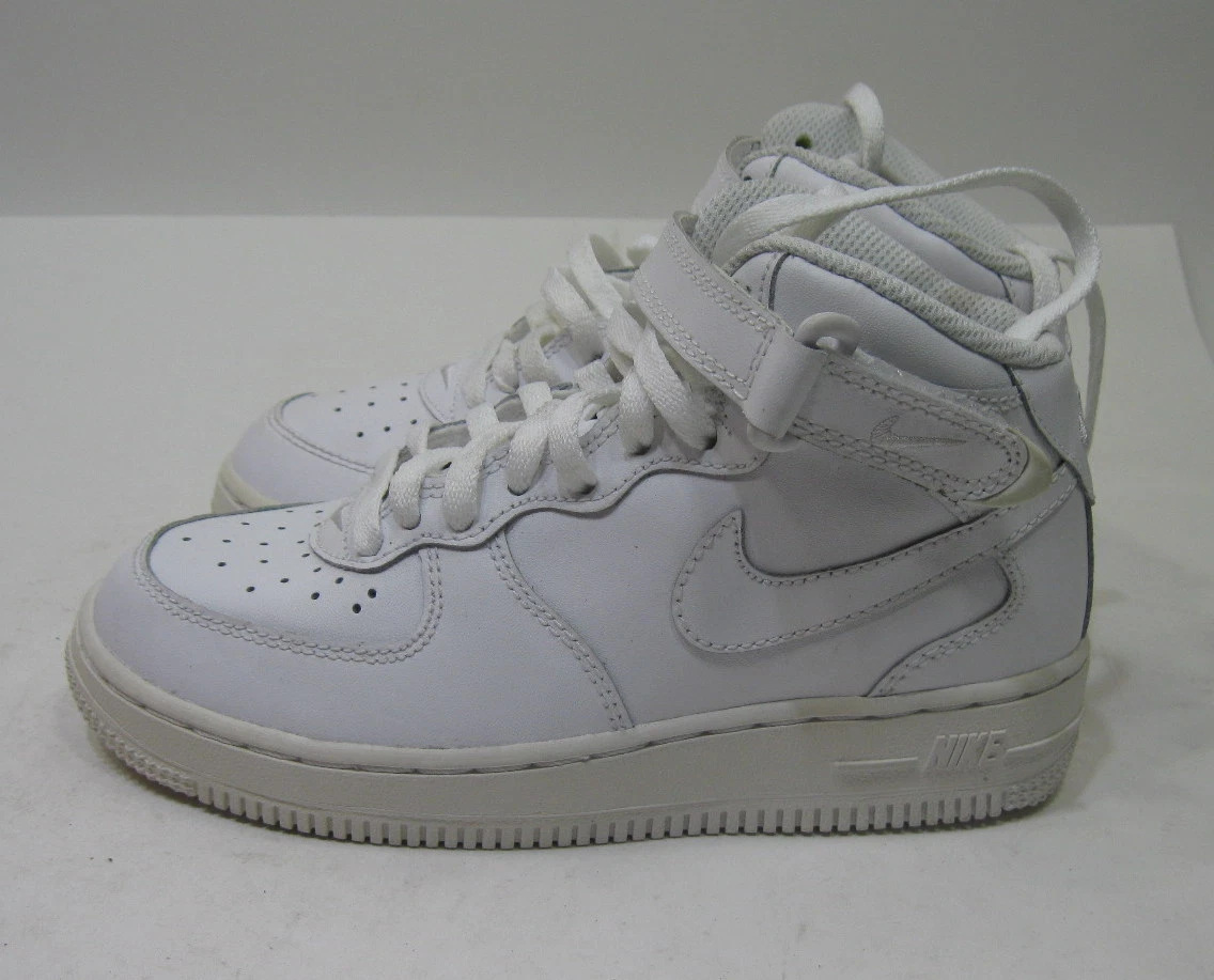 Preschool white nike clearance shoes
