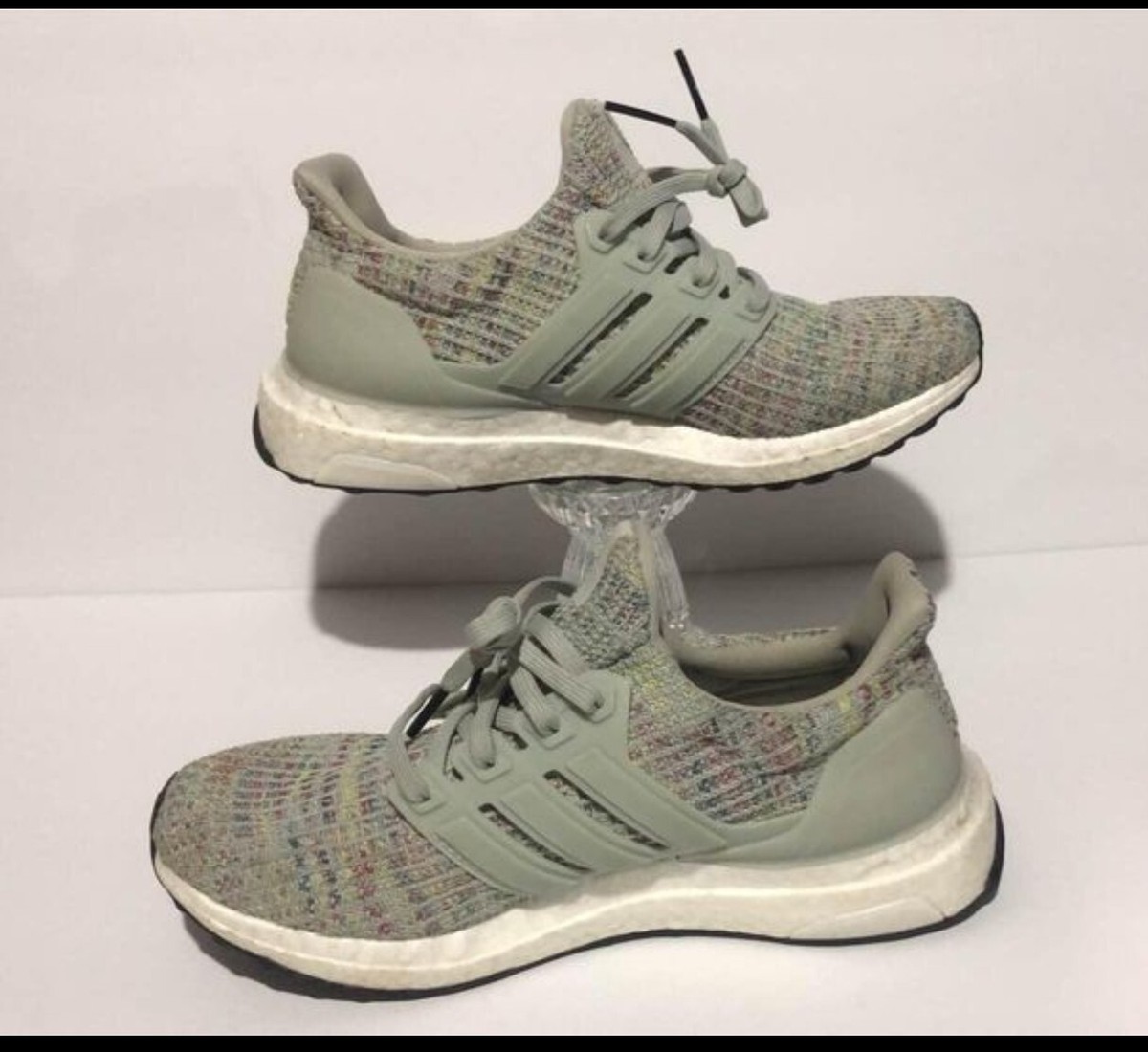 adidas gazelle silver green womens Nike Women's Air Max Flyknit Racer, Green Black Pink Blue / 5