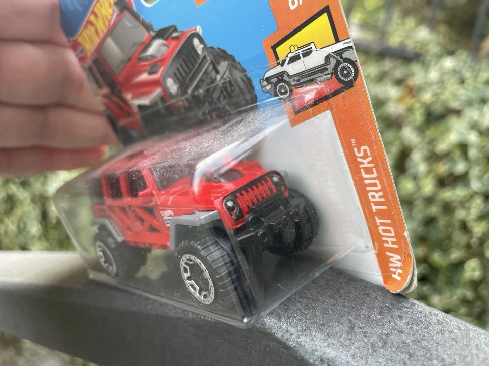 1:64 HOT WHEELS JEEP WRANGLER NUOVA - Immagine 4 di 4