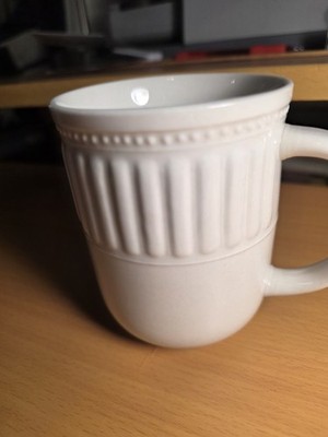 2 Oneida Casual Settings Aphrodite White Stoneware Coffee Mugs,12 oz, MW/DS Safe