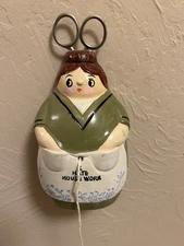 Vintage Chalk String Holder “I Hate House Work” w/ Scissors