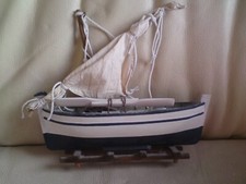 SHABBY CHIC DISTRESSED FINISH FISHING BOAT  ON WOODEN STAND NAUTICAL.16.5 CMS.