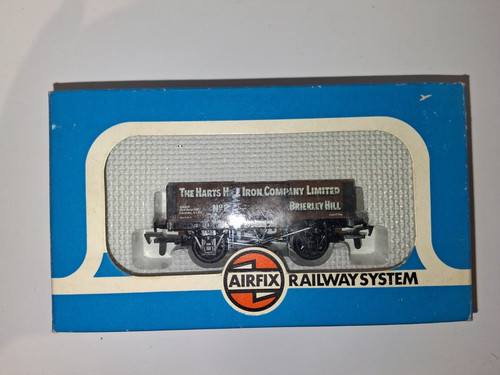 Airfix, 54377-4, 5 Plankenwagen " Harts HIll Iron", Spur 00 | Zustand: New