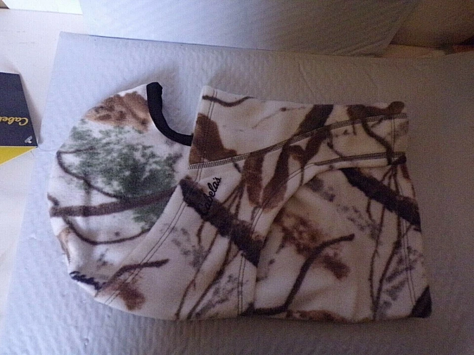 CABELAS ORIGINAL FLEECE NINJA HOOD ZONZ WOODLANDS SNOW. - Image 2 of 4