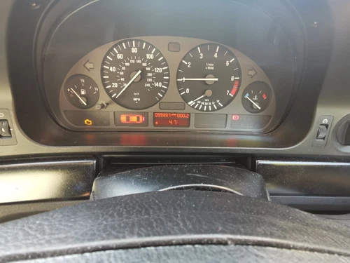 BMW 523i (E39) 1999 - Picture 9 of 24