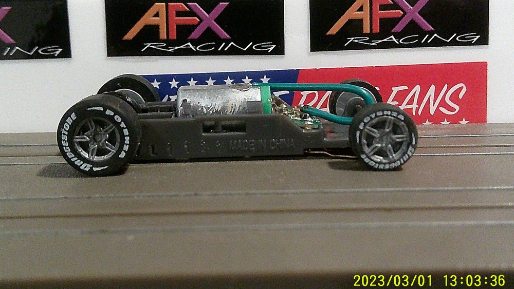 AFX Racing HO Scale Mega G Plus 17 Narrow Corvette C8 Gray Rims Lettered