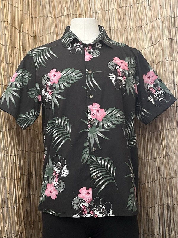Disney Collection by Neff Mens SS Hawaiian Shirt-Small-100% Cotton-Mickey Mouse